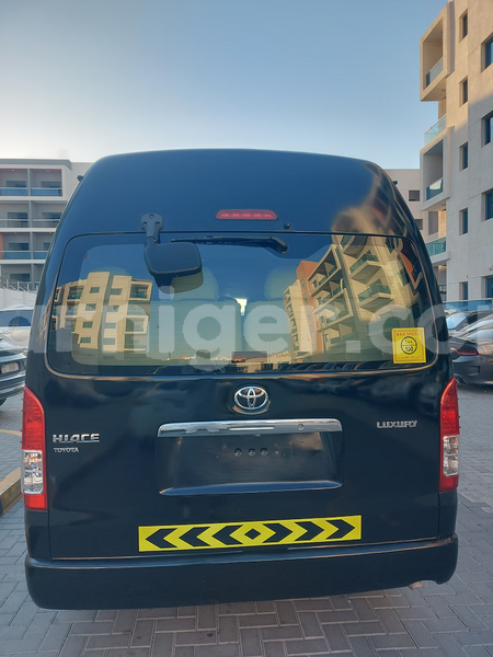 Big with watermark toyota hiace niamey niamey 8207