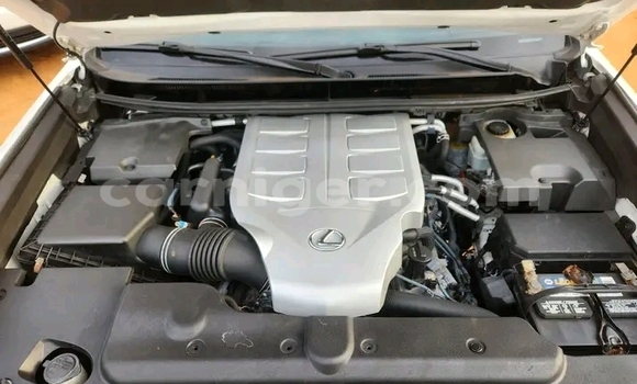 Sayi Na hannu Lexus GX White Mota in Niamey a Niamey Sayi Na hannu Lexus GX White Mota in Niamey a Niamey