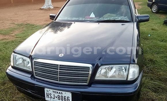 Sayi Na hannu Mercedes‒Benz C–Class Other Mota in Niamey a Niamey Sayi Na hannu Mercedes‒Benz C–Class Other Mota in Niamey a Niamey