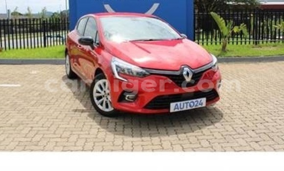 Buy Used Renault Clio Red Car in Niamey in Niamey Buy Used Renault Clio Red Car in Niamey in Niamey