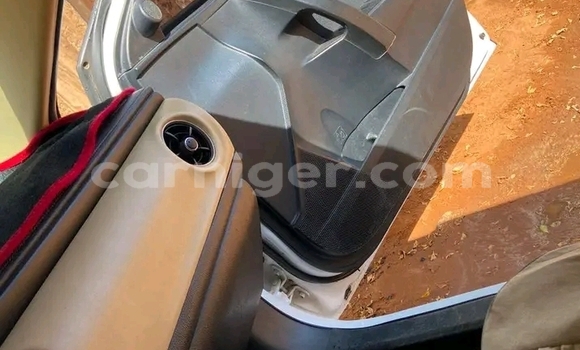 Buy Used Toyota Corolla White Car in Zinder in Zinder Buy Used Toyota Corolla White Car in Zinder in Zinder