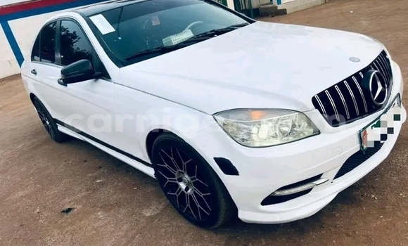 Buy Used Mercedes‒Benz CL-klasse White Car in Gaya in Dosso Buy Used Mercedes‒Benz CL-klasse White Car in Gaya in Dosso