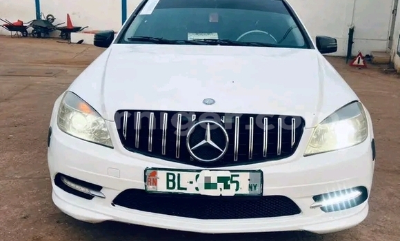 Buy Used Mercedes‒Benz CL-klasse White Car in Gaya in Dosso Buy Used Mercedes‒Benz CL-klasse White Car in Gaya in Dosso