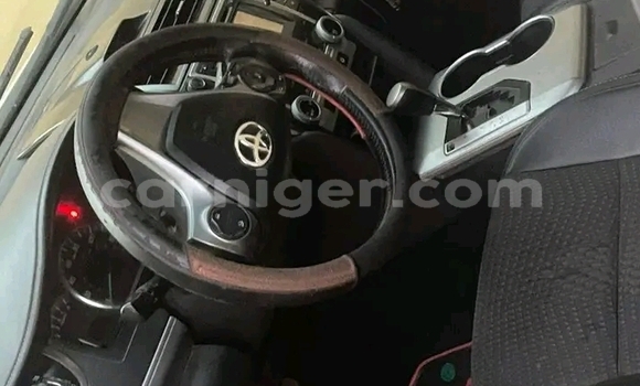 Sayi Na hannu Toyota Camry White Mota in Niamey a Niamey Sayi Na hannu Toyota Camry White Mota in Niamey a Niamey