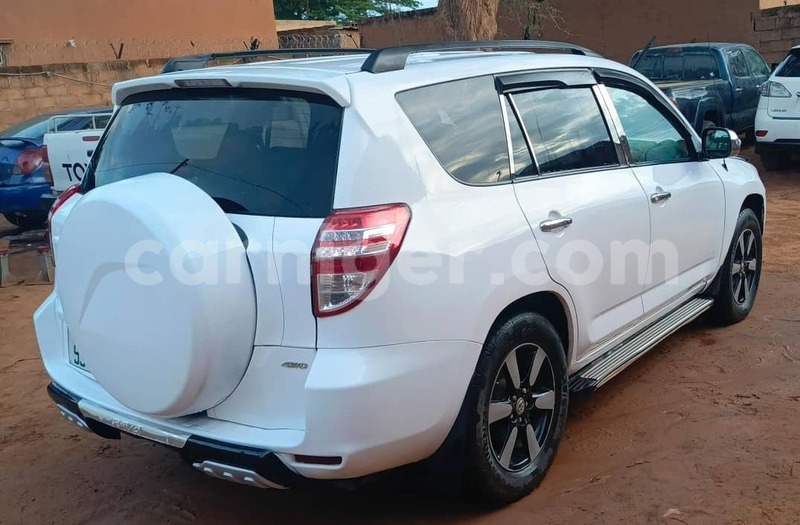 Big with watermark toyota rav4 tahoua tahoua 8404