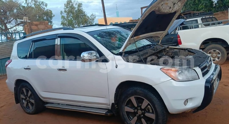 Big with watermark toyota rav4 tahoua tahoua 8404