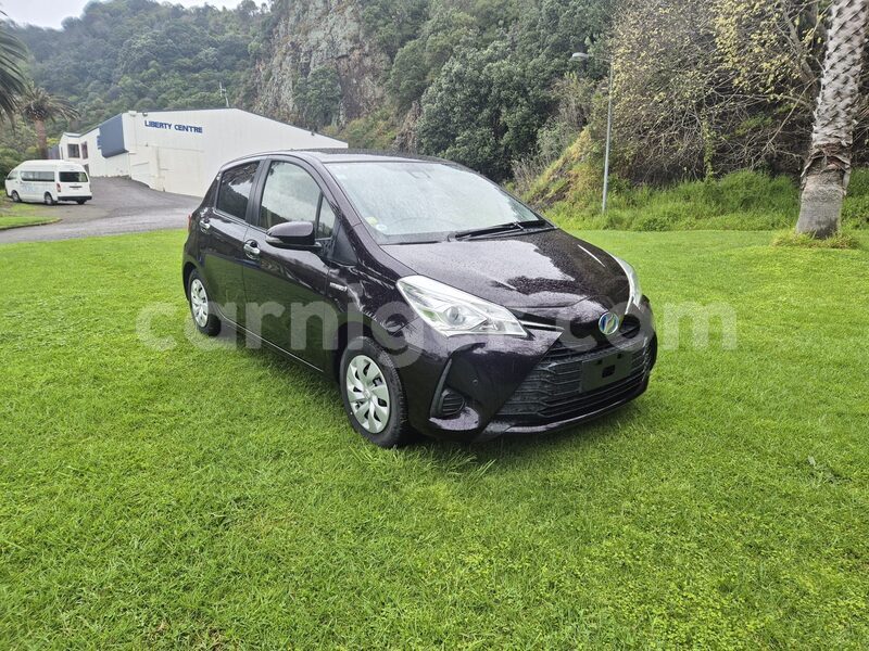 Big with watermark toyota vitz niamey niamey 8435