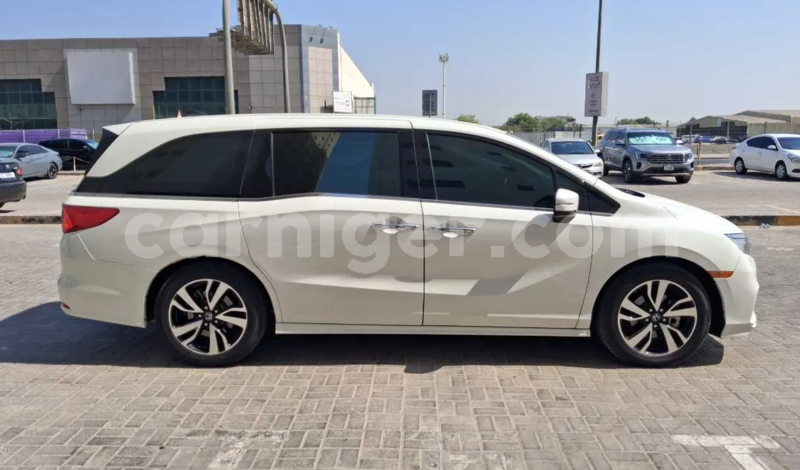 Big with watermark honda odyssey niamey niamey 8438