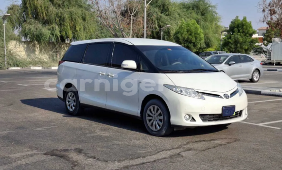 اشتري مستعمل Toyota Previa White سيارة في نيامي في نيامي اشتري مستعمل Toyota Previa White سيارة في نيامي في نيامي