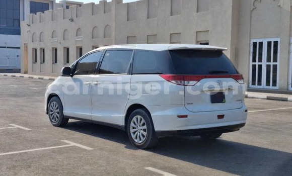 اشتري مستعمل Toyota Previa White سيارة في نيامي في نيامي اشتري مستعمل Toyota Previa White سيارة في نيامي في نيامي