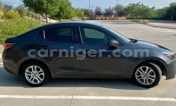 اشتري مستعمل Toyota Yaris Black سيارة في نيامي في نيامي اشتري مستعمل Toyota Yaris Black سيارة في نيامي في نيامي