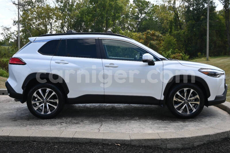 Big with watermark toyota corolla cross niamey niamey 8444