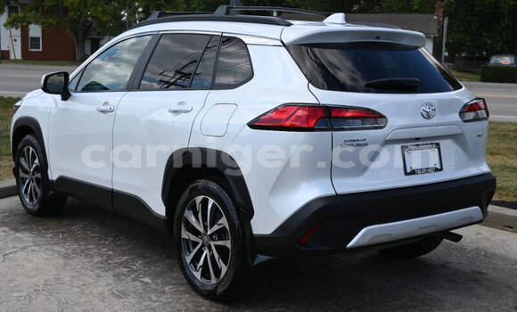 اشتري مستعمل Toyota Corolla Cross White سيارة في نيامي في نيامي اشتري مستعمل Toyota Corolla Cross White سيارة في نيامي في نيامي