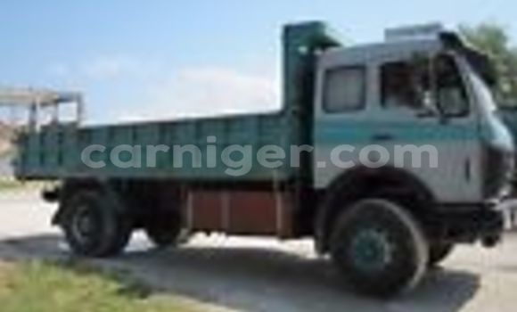 Buy Used Mercedes‒Benz 190 Blue Car in Agadez in Agadez Buy Used Mercedes‒Benz 190 Blue Car in Agadez in Agadez