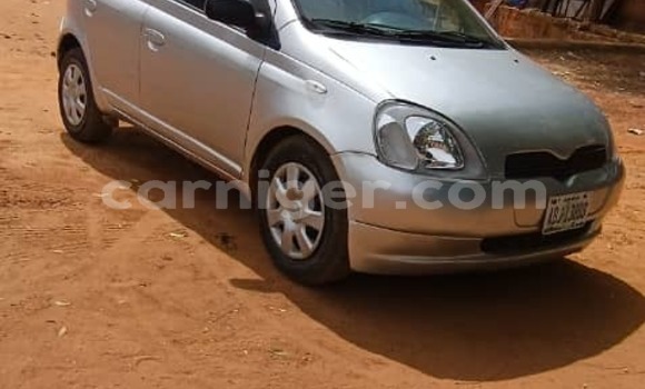 Acheter Occasion Voiture Toyota Yaris Gris à Niamey, Niamey Acheter Occasion Voiture Toyota Yaris Gris à Niamey, Niamey