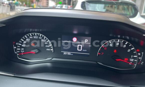 Sayi Na hannu Peugeot 2008 White Mota in Niamey a Niamey Sayi Na hannu Peugeot 2008 White Mota in Niamey a Niamey