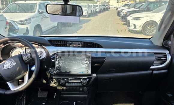 Acheter Neuf Voiture Toyota Hilux Noir à Maradi, Maradi Acheter Neuf Voiture Toyota Hilux Noir à Maradi, Maradi