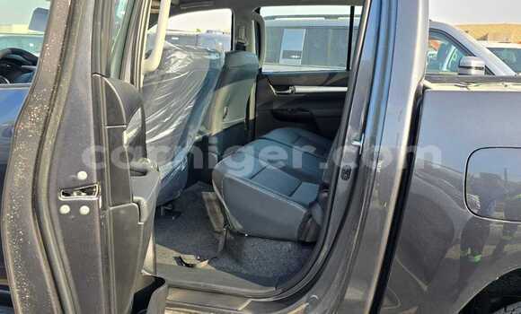 Acheter Neuf Voiture Toyota Hilux Noir à Maradi, Maradi Acheter Neuf Voiture Toyota Hilux Noir à Maradi, Maradi