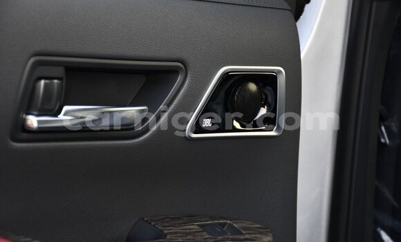 Acheter Neuf Voiture Toyota Land Cruiser Blanc à Maradi, Maradi Acheter Neuf Voiture Toyota Land Cruiser Blanc à Maradi, Maradi