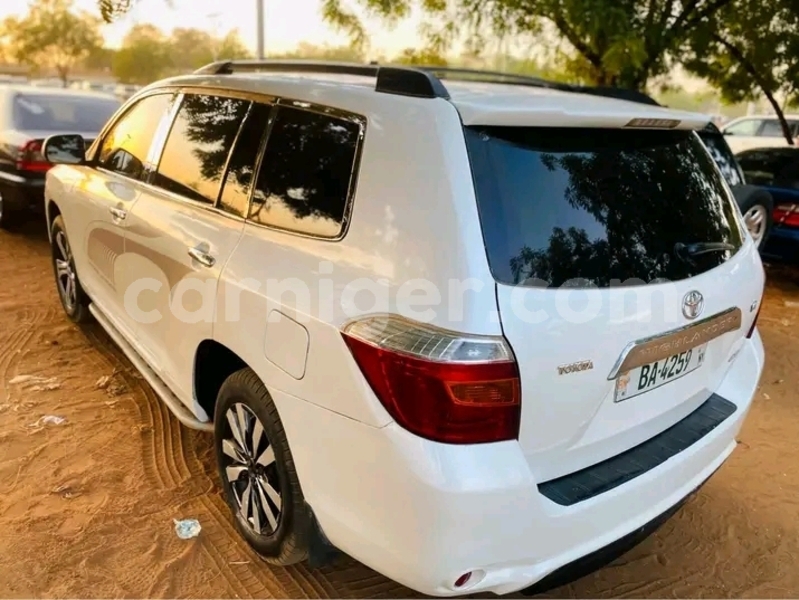 Big with watermark toyota highlander niamey niamey 8469