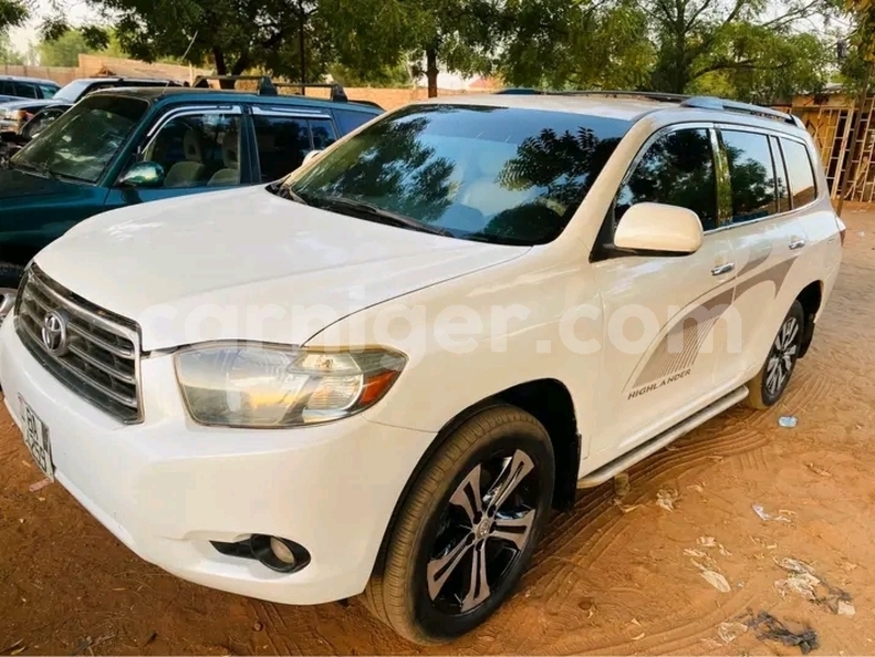 Big with watermark toyota highlander niamey niamey 8469