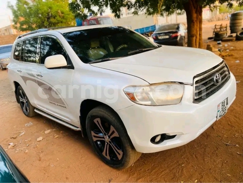Big with watermark toyota highlander niamey niamey 8469