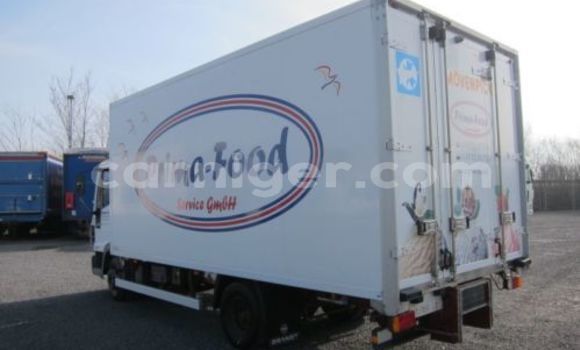 Buy Used Iveco Trakker 440 White Truck in Agadez in Agadez Buy Used Iveco Trakker 440 White Truck in Agadez in Agadez