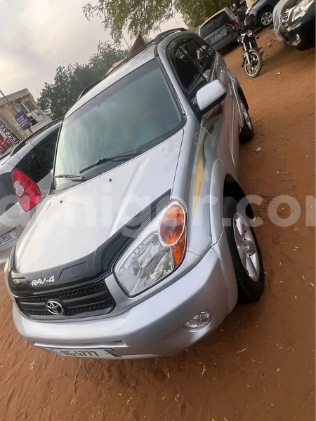 Big with watermark toyota rav4 tillabery ayorou 8475