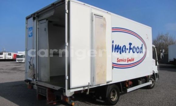 Buy Used Iveco Trakker 440 White Truck in Agadez in Agadez Buy Used Iveco Trakker 440 White Truck in Agadez in Agadez