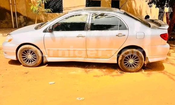 Acheter Occasion Voiture Toyota Corolla Blanc à Madaoua, Tahoua