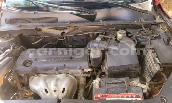 Acheter Occasion Voiture Toyota RAV4 Rouge à Niamey, Niamey Acheter Occasion Voiture Toyota RAV4 Rouge à Niamey, Niamey