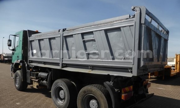 Buy Used Iveco Trakker 440 Green Truck in Agadez in Agadez Buy Used Iveco Trakker 440 Green Truck in Agadez in Agadez