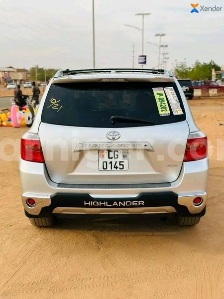 Big with watermark toyota highlander tillabery filingue 8484