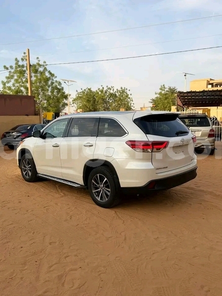 Big with watermark toyota rav4 zinder goure 8487