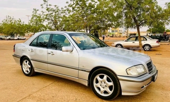 Acheter Occasion Voiture Mercedes‒Benz 300CD Other à Bilma, Agadez Acheter Occasion Voiture Mercedes‒Benz 300CD Other à Bilma, Agadez