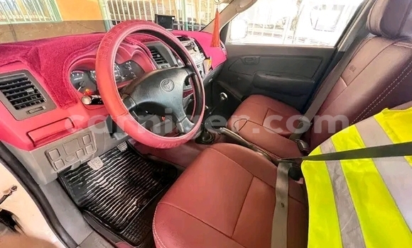 Acheter Occasion Voiture Toyota Hilux Blanc à Birni N'Gaoure, Dosso Region Acheter Occasion Voiture Toyota Hilux Blanc à Birni N'Gaoure, Dosso Region