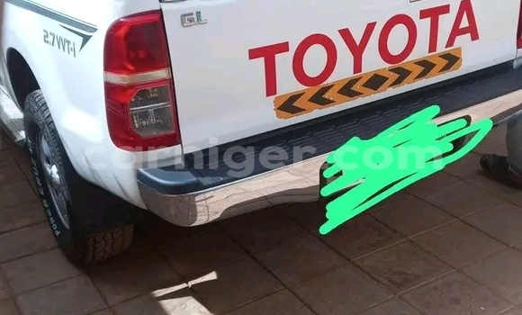 Acheter Occasion Voiture Toyota Hilux Blanc à Birni N'Gaoure, Dosso Region Acheter Occasion Voiture Toyota Hilux Blanc à Birni N'Gaoure, Dosso Region