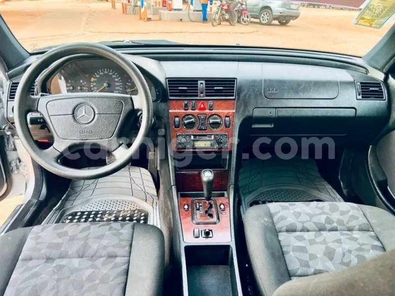 Big with watermark toyota hilux dosso region birni n gaoure 8491