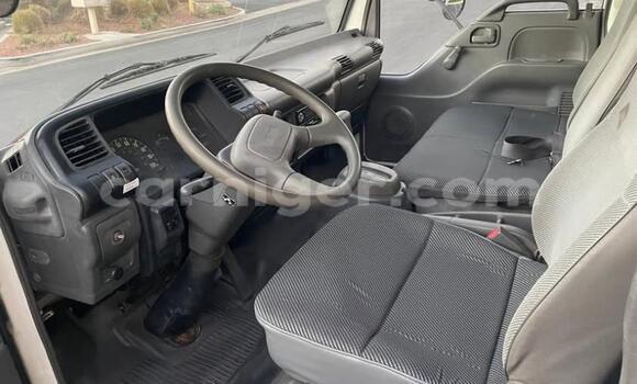 Acheter Occasion Utilitaire Isuzu FTR 850 Blanc à Niamey, Niamey Acheter Occasion Utilitaire Isuzu FTR 850 Blanc à Niamey, Niamey