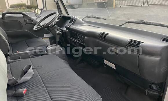 Acheter Occasion Utilitaire Isuzu FTR 850 Blanc à Niamey, Niamey Acheter Occasion Utilitaire Isuzu FTR 850 Blanc à Niamey, Niamey