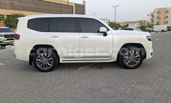 Buy Used Toyota Land Cruiser White Car in Niamey in Niamey Buy Used Toyota Land Cruiser White Car in Niamey in Niamey