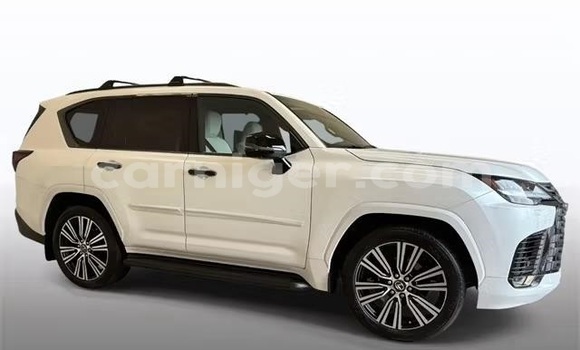 Buy Used Lexus LX White Car in Niamey in Niamey Buy Used Lexus LX White Car in Niamey in Niamey