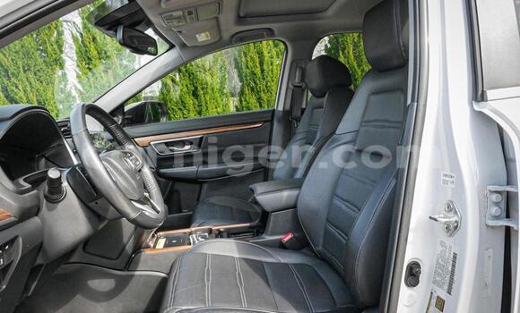 Buy Used Honda CR–V White Car in Niamey in Niamey Buy Used Honda CR–V White Car in Niamey in Niamey