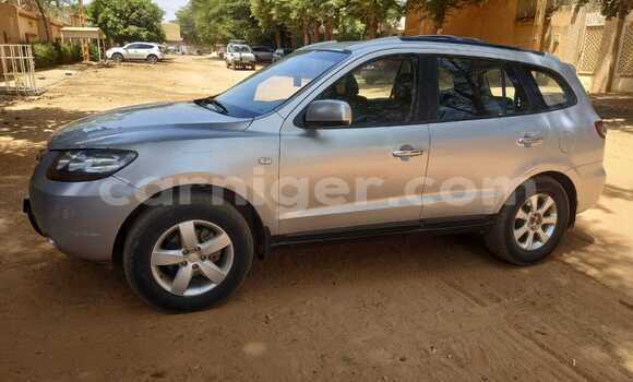 Sayi Na hannu Hyundai Santa Fe Silver Mota in Niamey a Niamey Sayi Na hannu Hyundai Santa Fe Silver Mota in Niamey a Niamey