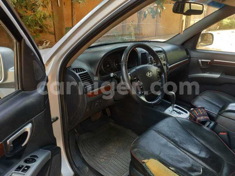 Big with watermark hyundai santa fe niamey niamey 8514