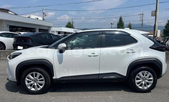 Buy Used Toyota Yaris White Car in Niamey in Niamey Buy Used Toyota Yaris White Car in Niamey in Niamey