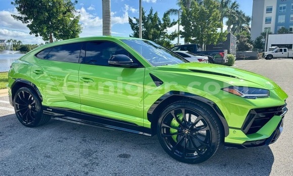 Acheter Occasion Voiture Lamborghini Urus Vert à Aguié, Maradi