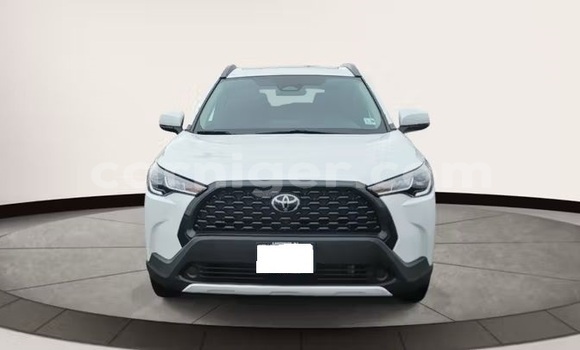 Acheter Occasion Voiture Toyota Corolla Cross Blanc à Niamey, Niamey