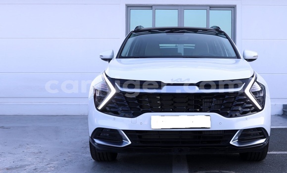 Buy Used Kia Sportage White Car in Niamey in Niamey Buy Used Kia Sportage White Car in Niamey in Niamey