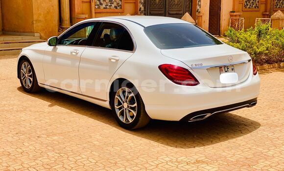 Acheter Occasion Voiture Mercedes‒Benz 300–Series Blanc à Niamey, Niamey